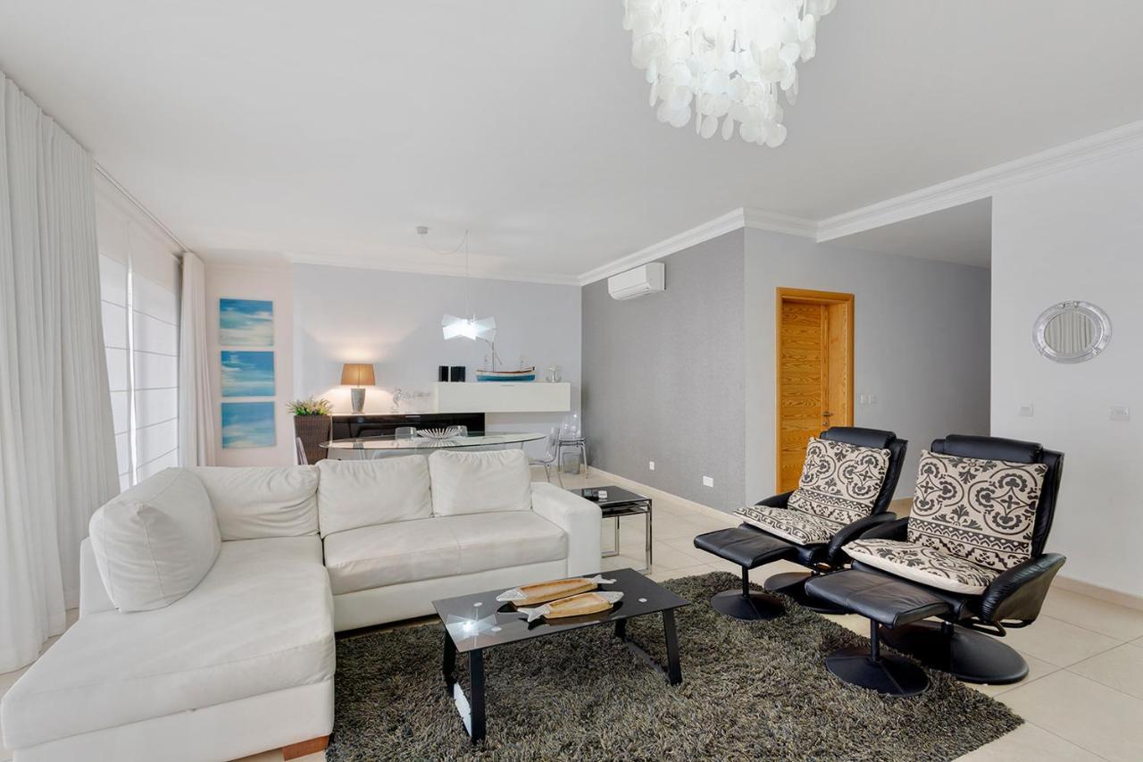 Luxury Apt With Side Seaviews And Pool, Best Location Sliema Extérieur photo